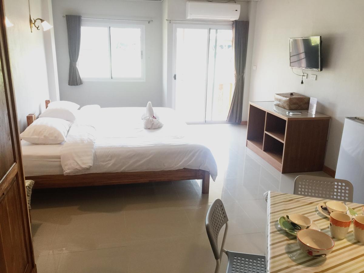 Baan Bangrak Residence Trang Exteriör bild